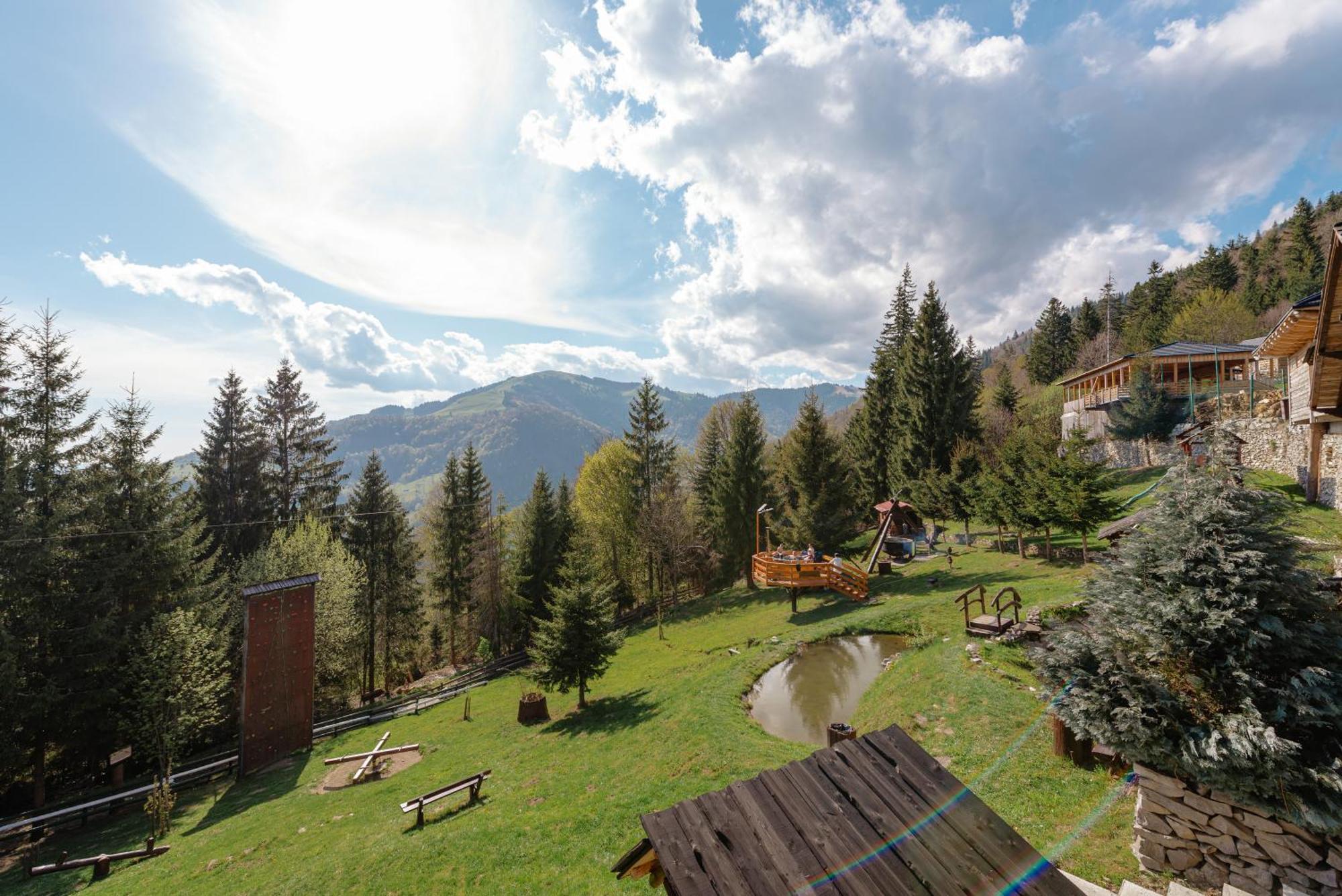 Complex Turistic Alpina Blazna Sant Hotel Exterior photo