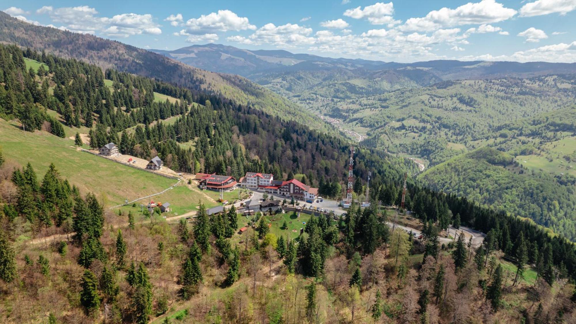 Complex Turistic Alpina Blazna Sant Hotel Exterior photo