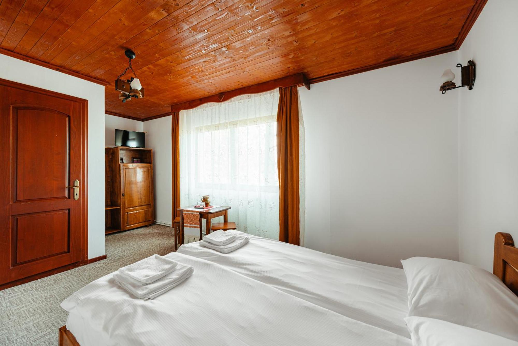 Complex Turistic Alpina Blazna Sant Hotel Exterior photo