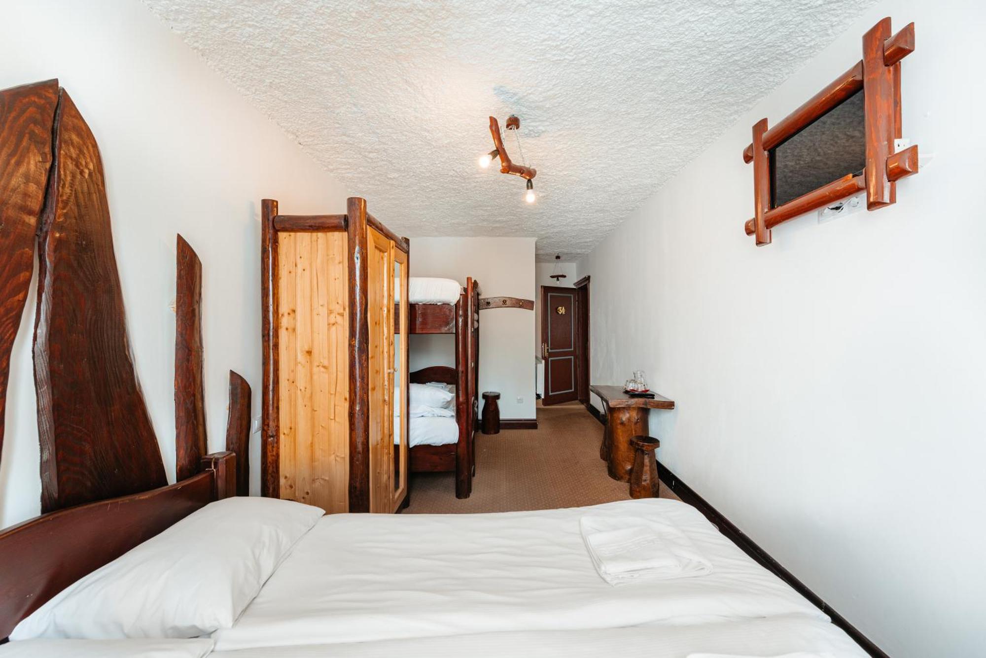 Complex Turistic Alpina Blazna Sant Hotel Exterior photo