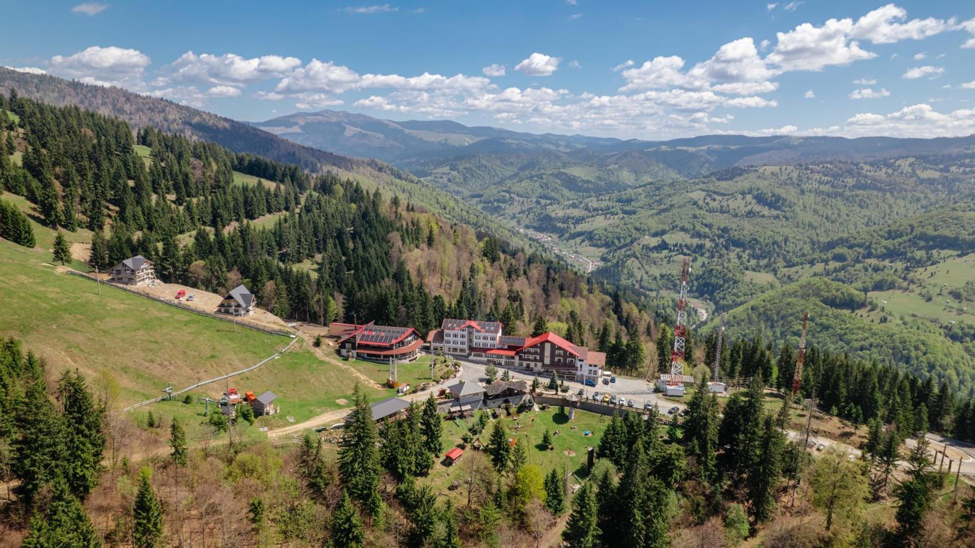 Complex Turistic Alpina Blazna Sant Hotel Exterior photo