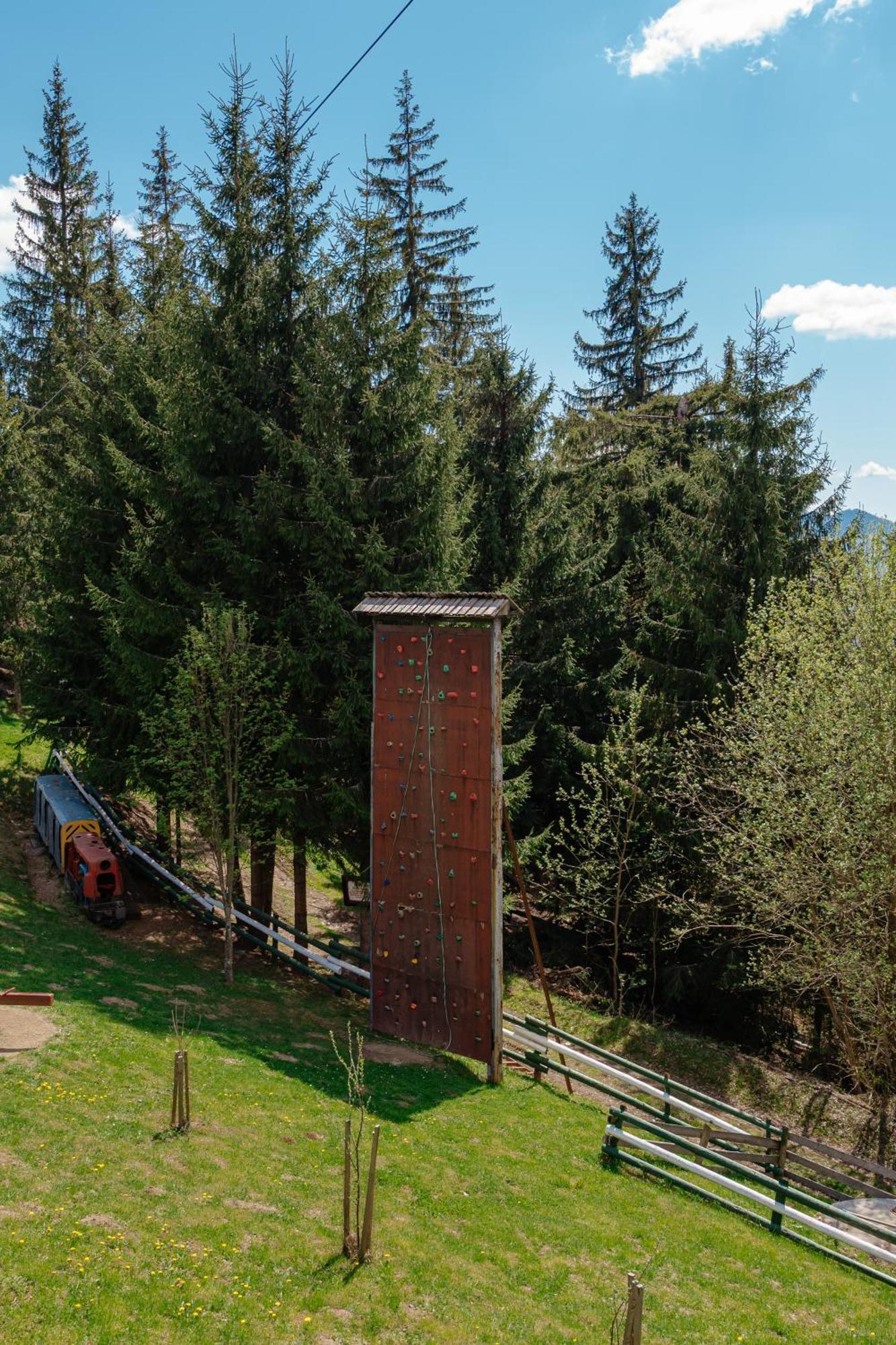 Complex Turistic Alpina Blazna Sant Hotel Exterior photo